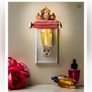 NEW 2026 DISNEY PRINCESS CROWN LIT-UP WALLFLOWER PLUG 🌸🌸🌸🌸🌸🌸🌸🌸